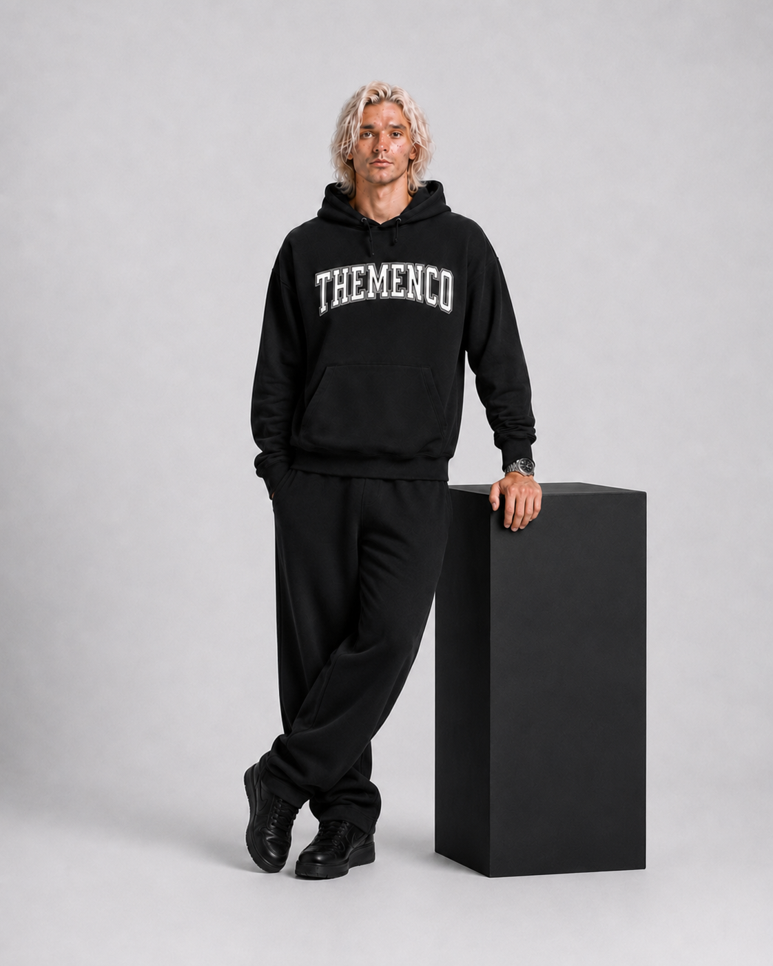 THEMENCO Seit 2020 Schwarzer Hoodie
